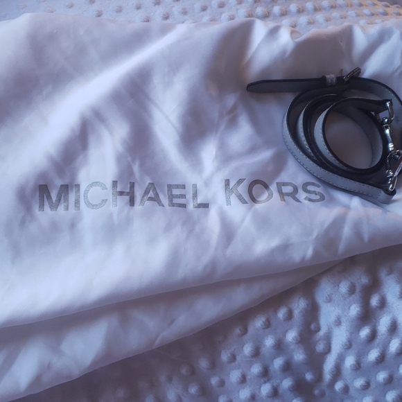 Michael Kors satchel. - Picture 2 of 11